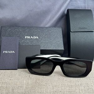 NEW PRADA Sunglasses in Black/White PR B05S